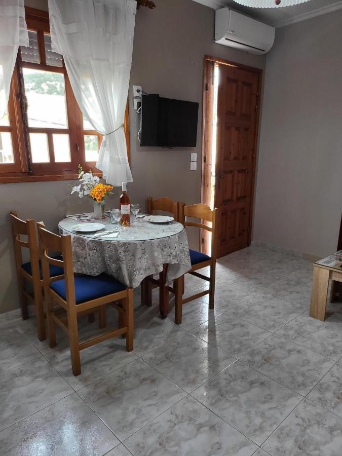 Roumeliotis House Apartment Karpathos Ngoại thất bức ảnh