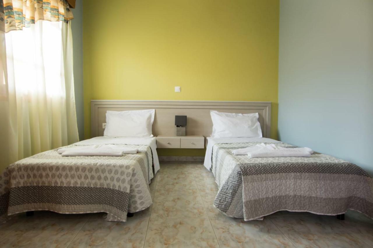 Roumeliotis House Apartment Karpathos Ngoại thất bức ảnh